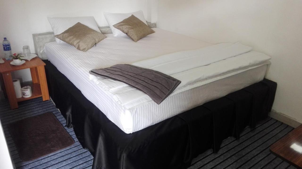Mango Roots Apartment Гампа Екстериор снимка
