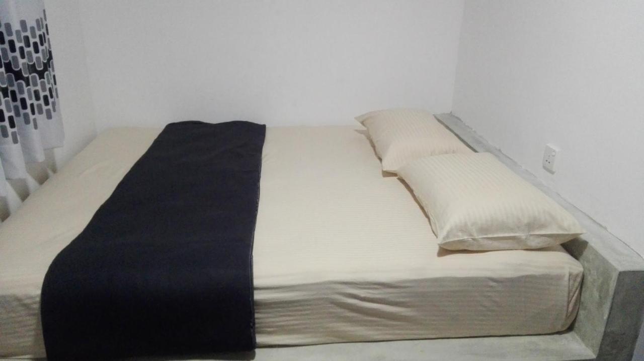 Mango Roots Apartment Гампа Екстериор снимка